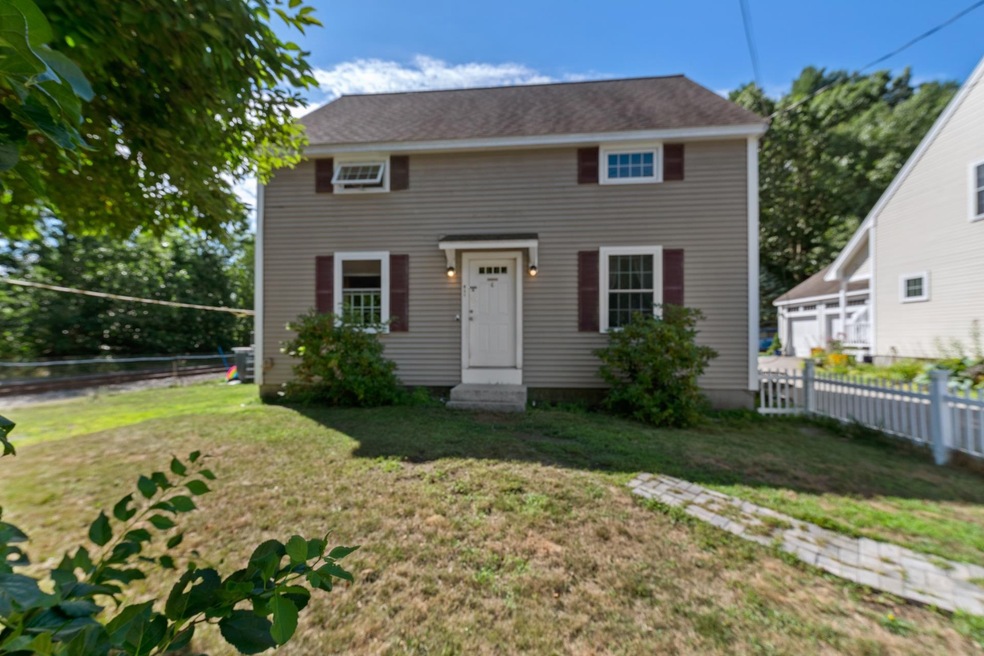 61B Pennichuck St unit B, Nashua, NH 03064 - photo 1