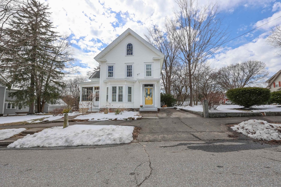 49 Lyndon St, Concord, NH 03301 - photo 1