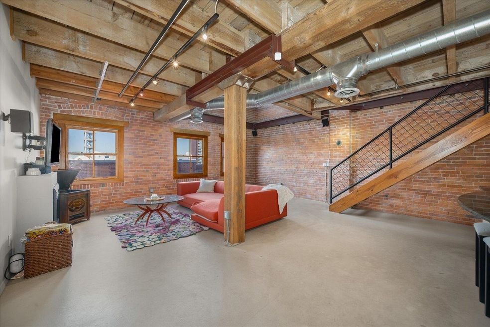 1221 W Railroad Alley #9 Aly unit 9, Spokane, WA 99201 - photo 1