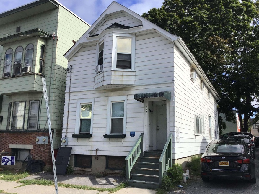 527 Hamilton St, Albany, NY 12203 - photo 1