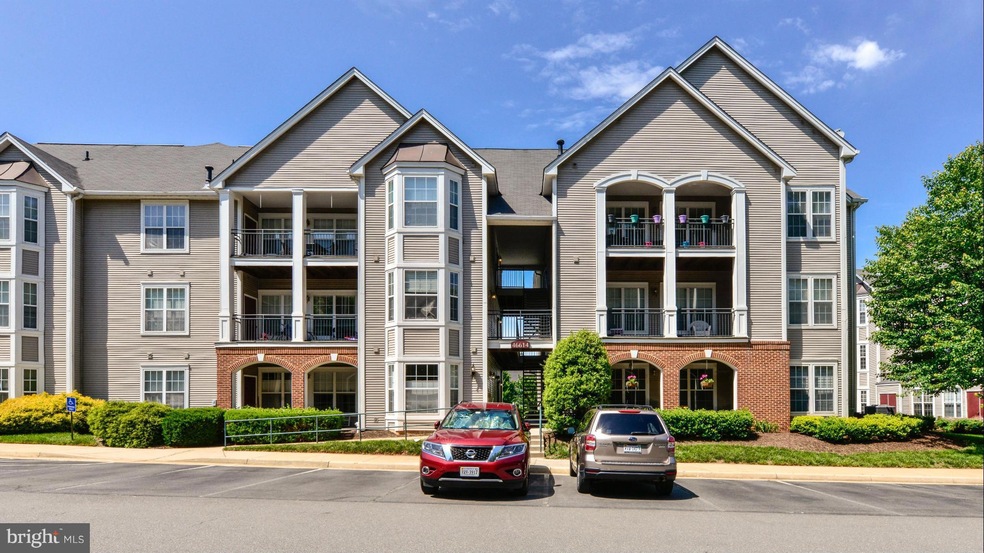 46614 Drysdale Terrace unit 203, Sterling, VA 20165 - photo 1