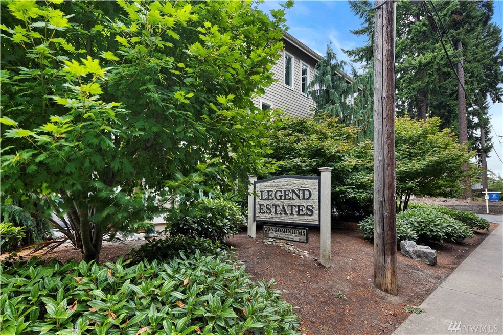 7805 218th St SW unit F, Edmonds, WA 98026 - photo 1