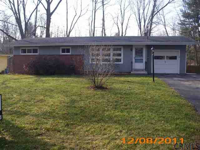 18 Arthur Terrace, Slingerlands, NY 12159 - photo 1