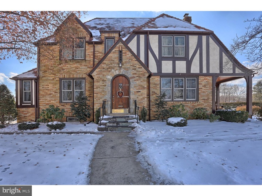 530 N Brobst St, Reading, PA 19607 - photo 1