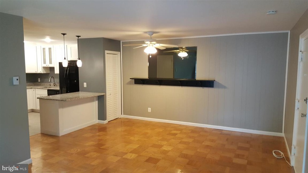 201 N Emory Dr unit 11, Sterling, VA 20164 - photo 1