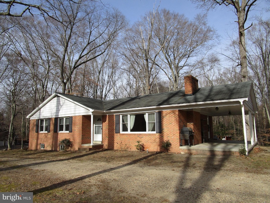 9274 Crescent Ln, La Plata, MD 20646 - photo 1