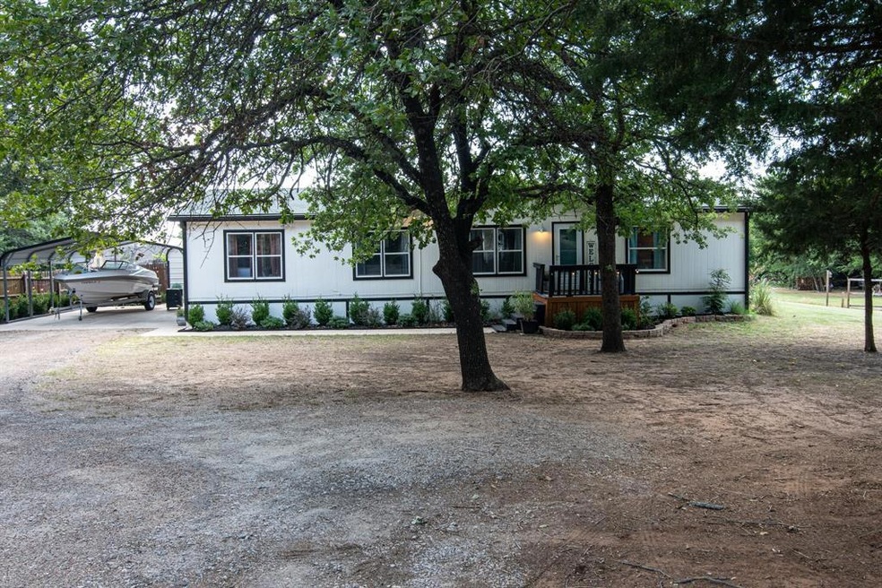 143 Clara Lee Ln, Springtown, TX 76082 - photo 1