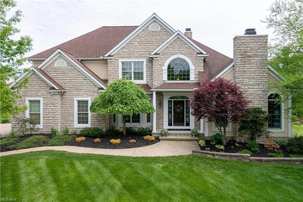 Welcome Home to 511 Meadowridge Way