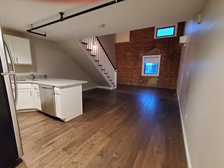 1 Main St unit 310, Peabody, MA 01960 - photo 1