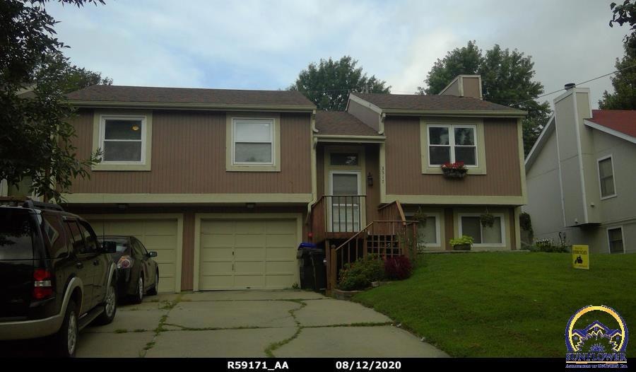 3517 SW Eveningside Dr, Topeka, KS 66614 - photo 1