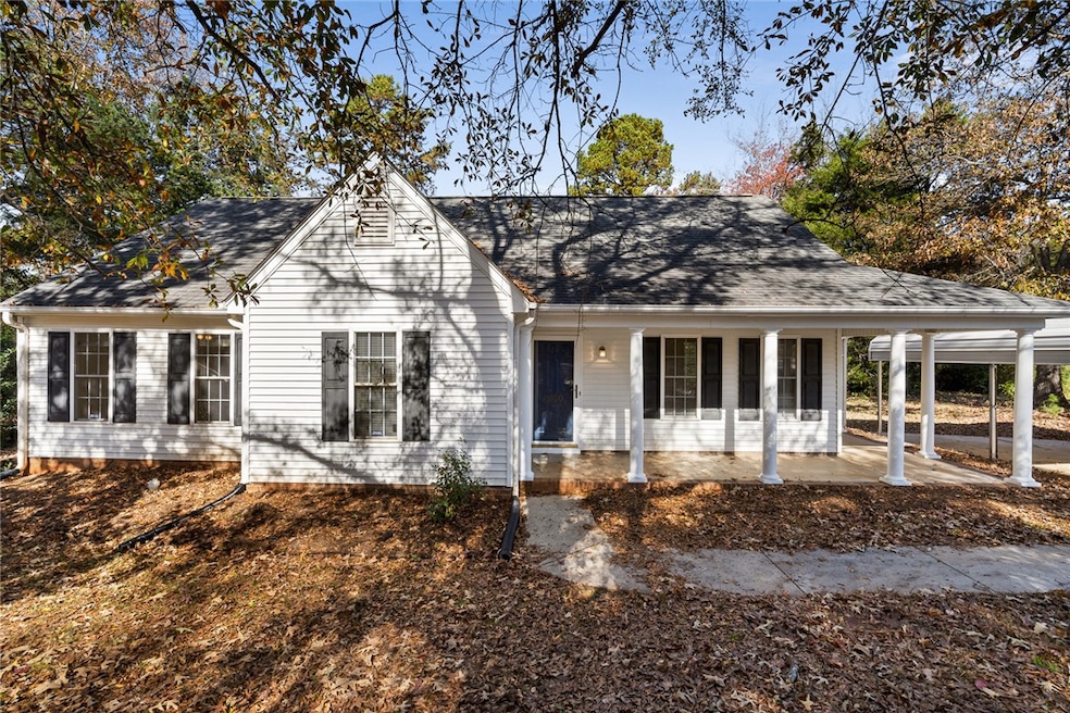 1000 Shadow Ln, Anderson, SC 29625 - photo 1