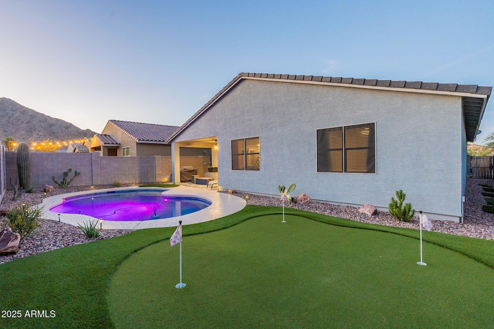 50-web-or-mls-Bush-Twilight HD-13