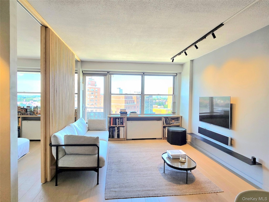 70-31 108th St unit 12F, Forest Hills, NY 11375 - photo 1