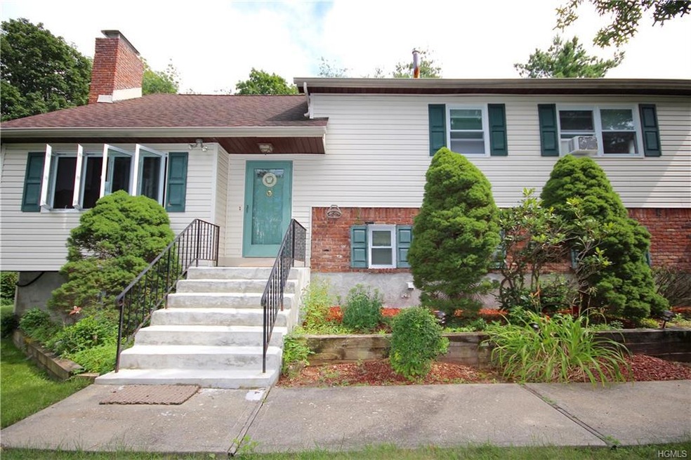 7 Holland Ct, Monroe, NY 10950 - photo 1