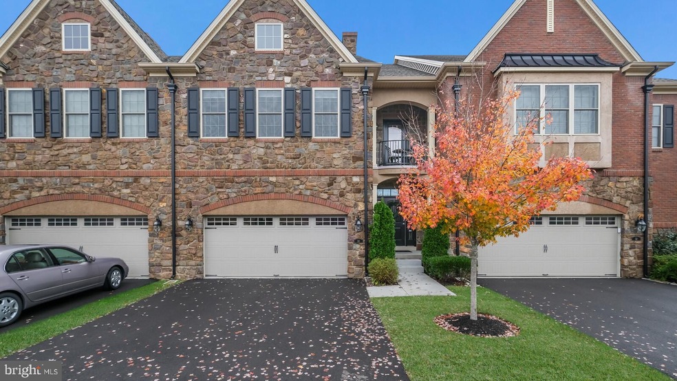 30 David Dr, Newtown, PA 18940 - photo 1