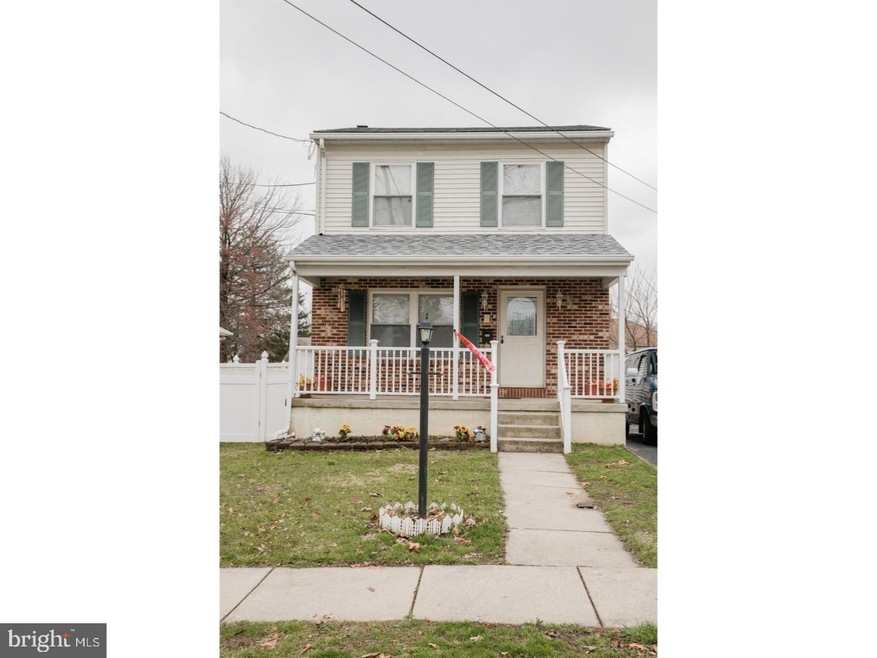 430 Broomall St, Folsom, PA 19033 - photo 1