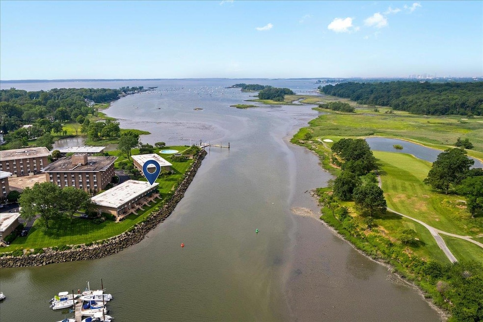 Pending $1,395,000 • Co-Listing Agent