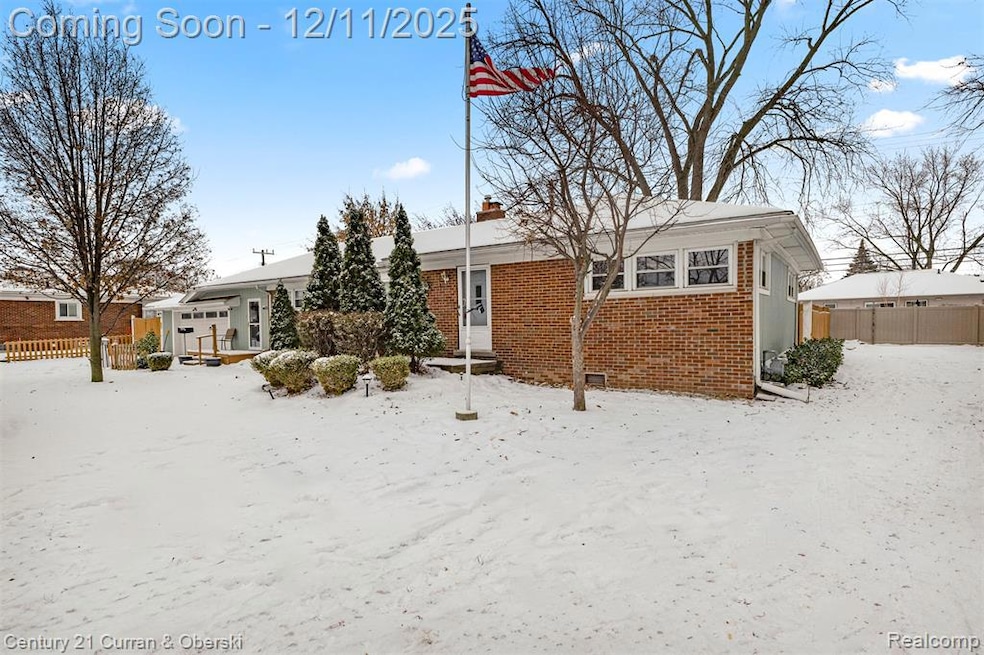 17271 Hamilton Ave, Allen Park, MI 48101 - photo 1