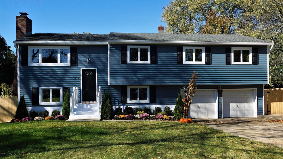 524 East Rd, Belford, NJ 07718 - photo 1