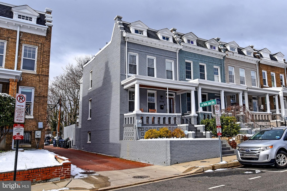 3114 Park Place NW, Washington, DC 20010 - photo 1