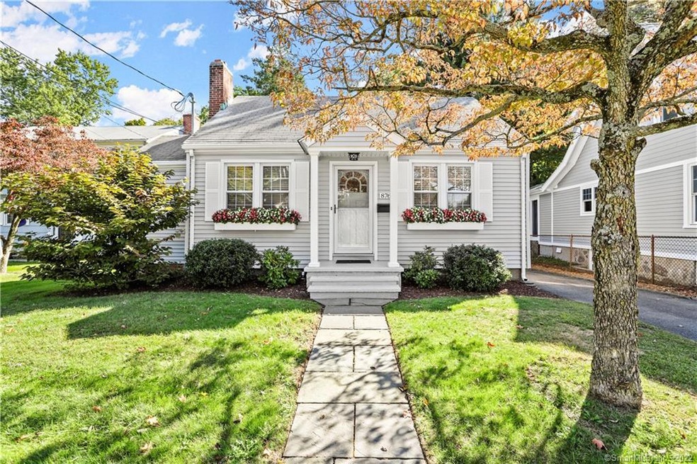 876 Mill Plain Rd, Fairfield, CT 06824 - photo 1