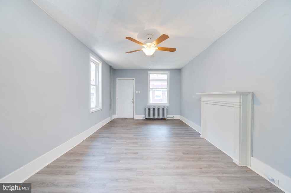 742 Pear St, Reading, PA 19601 - photo 1