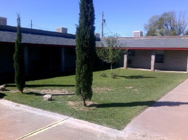 2505 Pecan Dr, Alamogordo, NM 88310 - photo 1