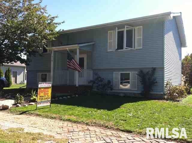 316 N Sherman St, Lincoln, IL 62656 - photo 1