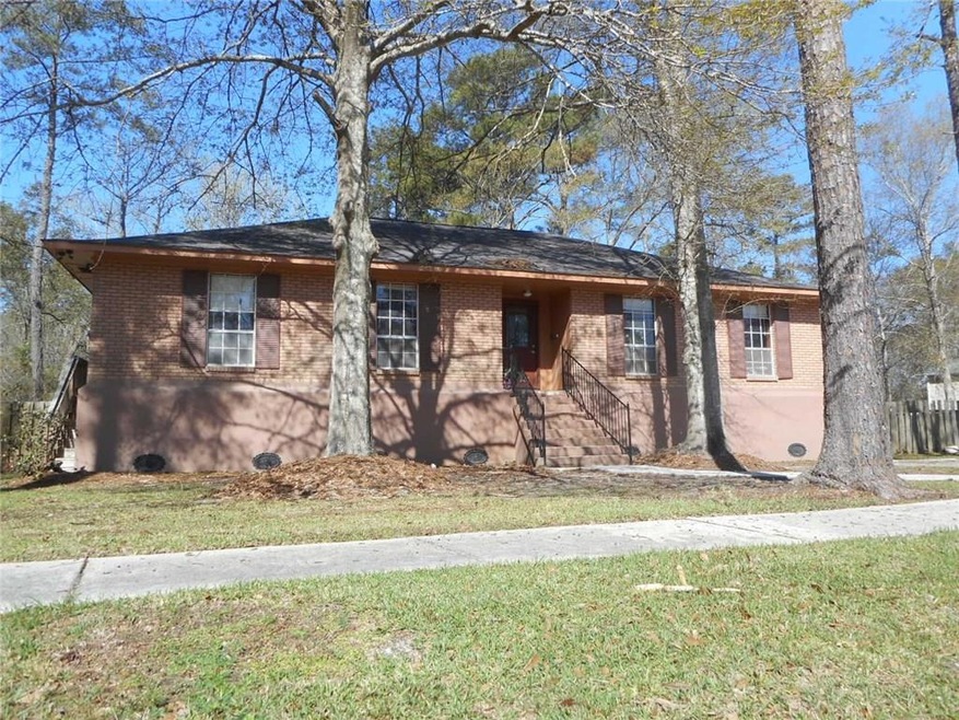 2174 Park Drive, in the heart of Slidell.  Waiting