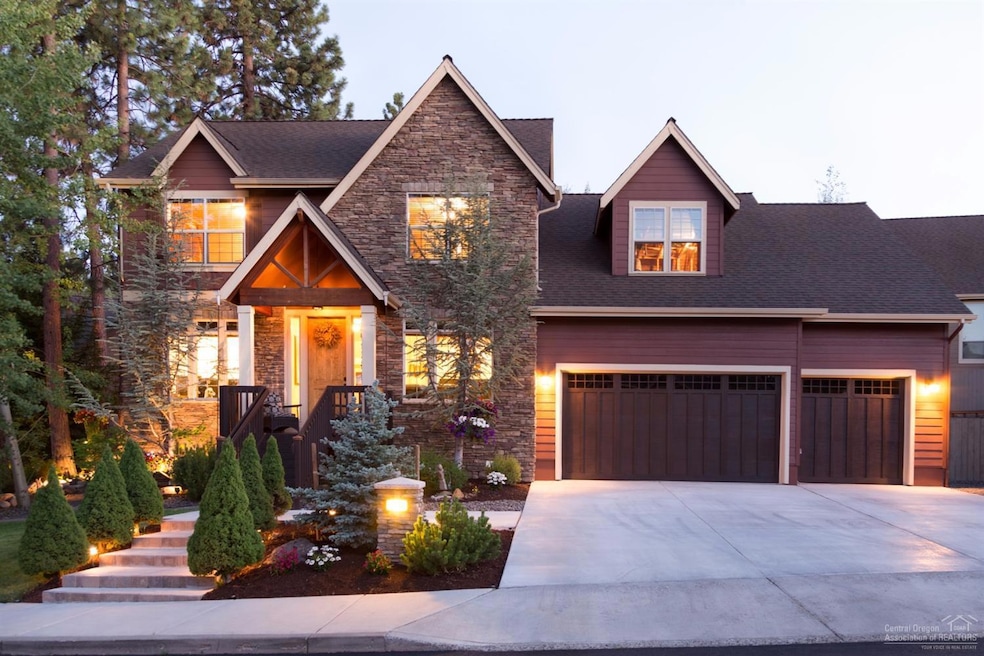 60796 Goldenwood Loop, Bend, OR 97702 - photo 1