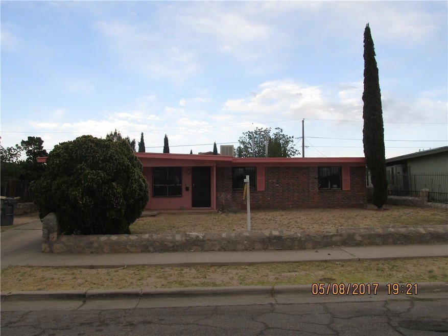2148 Septiembre Dr, El Paso, TX 79935 - photo 1
