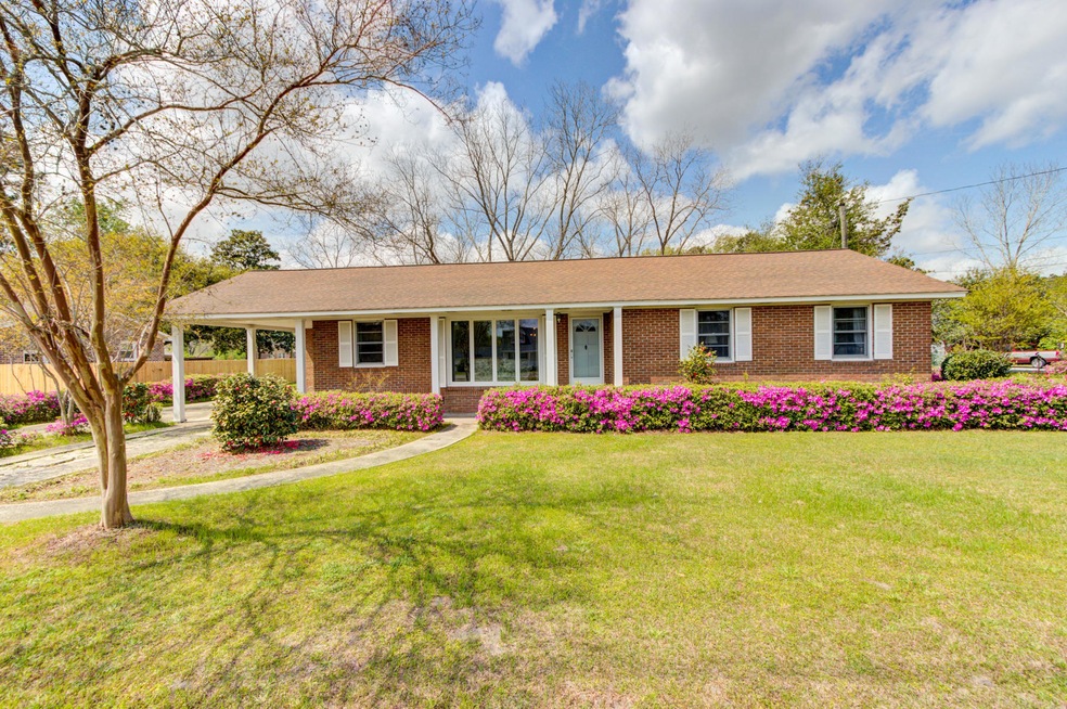 1777 Old Whitesville Rd, Moncks Corner S