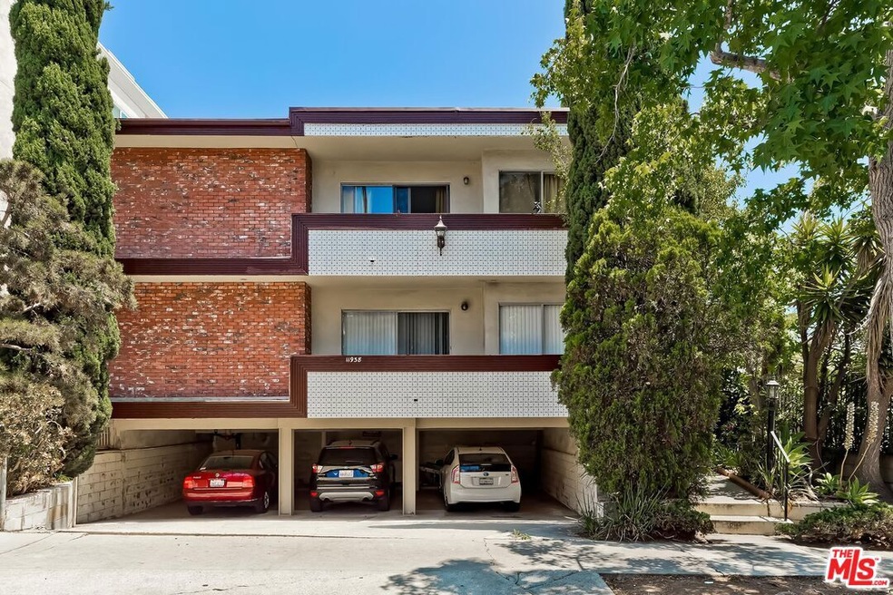 11938 Goshen Ave unit 10, Los Angeles, CA 90049 - photo 1