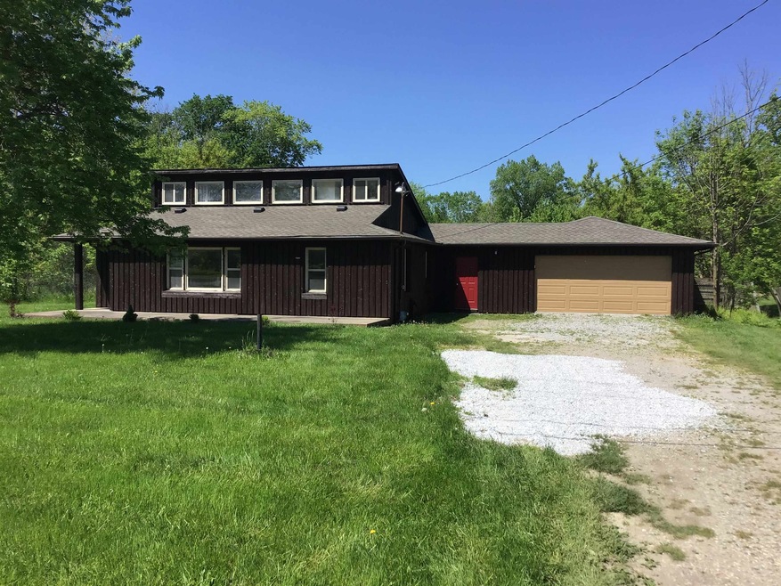 5485 N Linden Rd, Flint, MI 48504 - photo 1