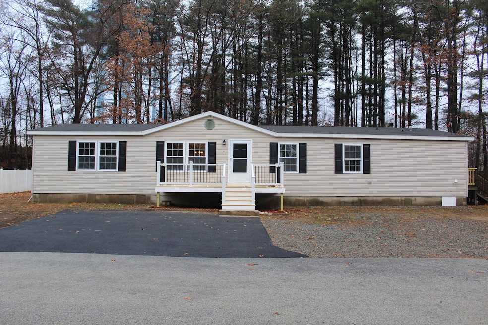 6 Laura Ln, Seabrook, NH 03874 - photo 1