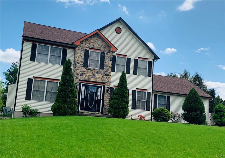 2708 English Ln, Whitehall, PA 18052 - photo 1