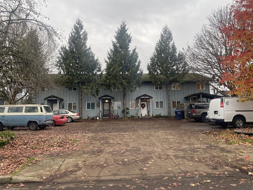 1230 Bramblewood Ln, Eugene, OR 97404 - photo 1