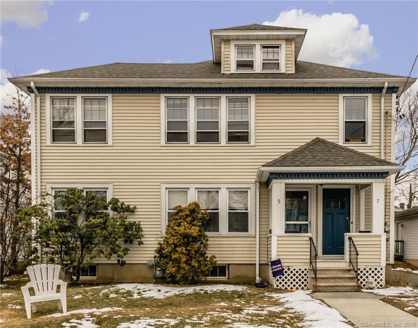 5 Washington Cir unit 2, West Hartford, CT 06119 - photo 1