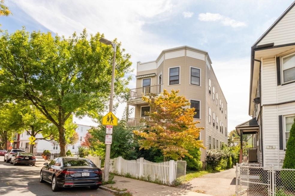 77 Savin Hill Ave unit 1, Dorchester, MA 02125 - photo 1