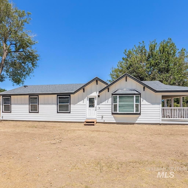 For Sale $325,000 • Co-Listing Agent