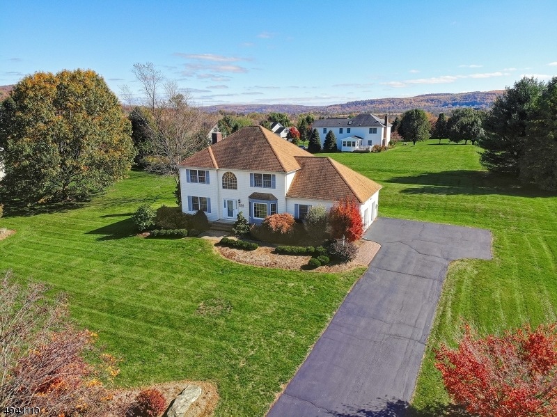 316 Greens Ridge Rd, Stewartsville, NJ 08886 - photo 1