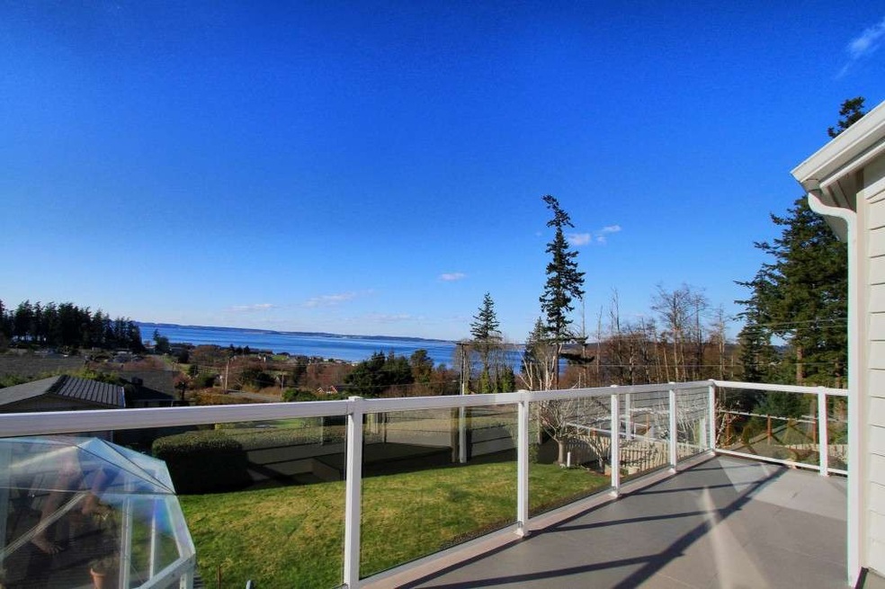 662 Gladstone Dr, Camano Island, WA 98282 - photo 1