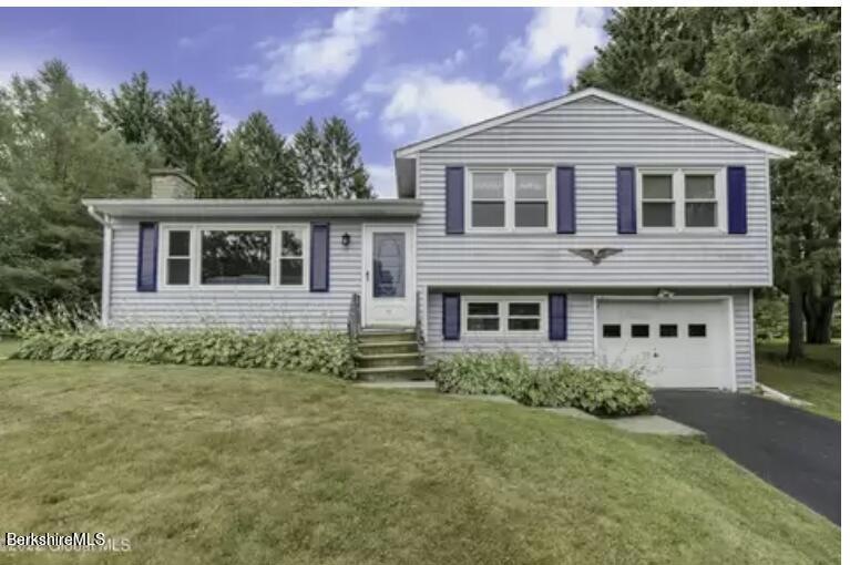17 Micheals Rd- photo
