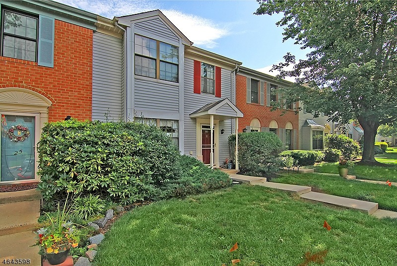 26 Pear Tree Ln, Franklin Park, NJ 08823 - photo 1