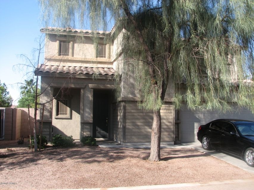 1 FRONT OF HOME