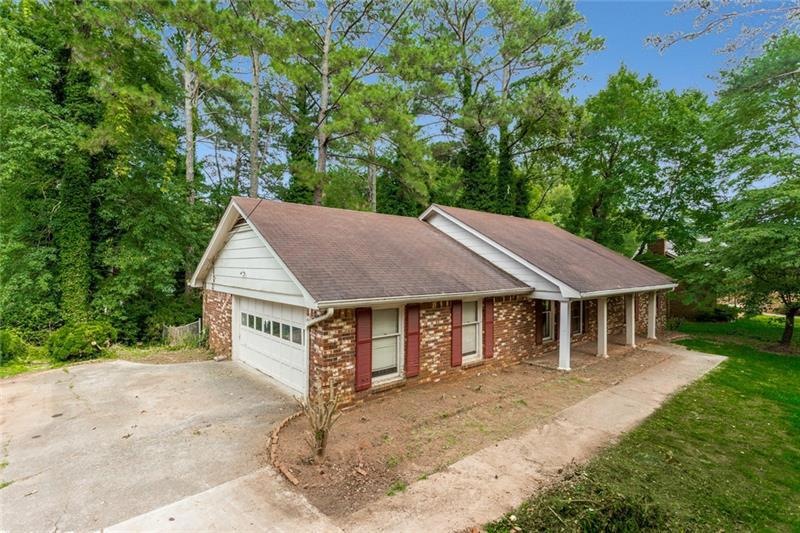 666 Killian Hill Rd SW, Lilburn, GA 30047 - photo 1