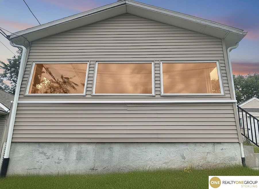 2715 Pacific St, Omaha, NE 68105 - photo 1