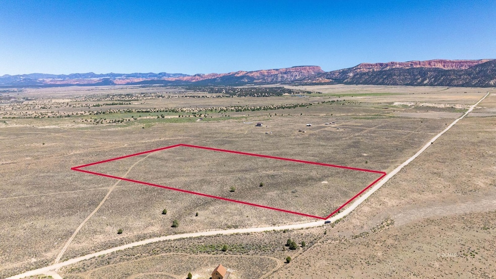 20 Acres with Spectacular Views