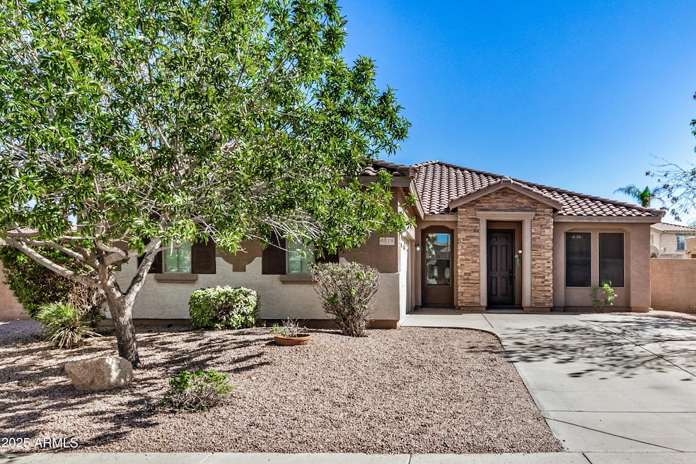 6919 S Onyx Dr, Chandler, AZ 85249 - photo 1