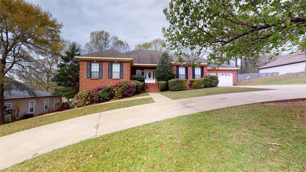 210 Doe Dr, Prattville, AL 36067 - photo 1